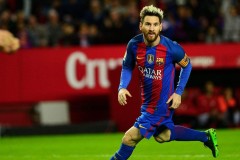 巴塞罗那5-0大胜晋级国王杯，莱万双响凯西传射建功