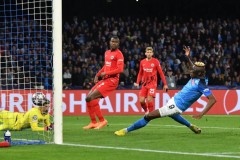 皇马连胜隐忧：中场失误与高位逼抢策略待调整